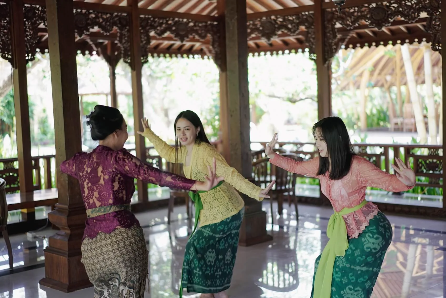 balinese dancing