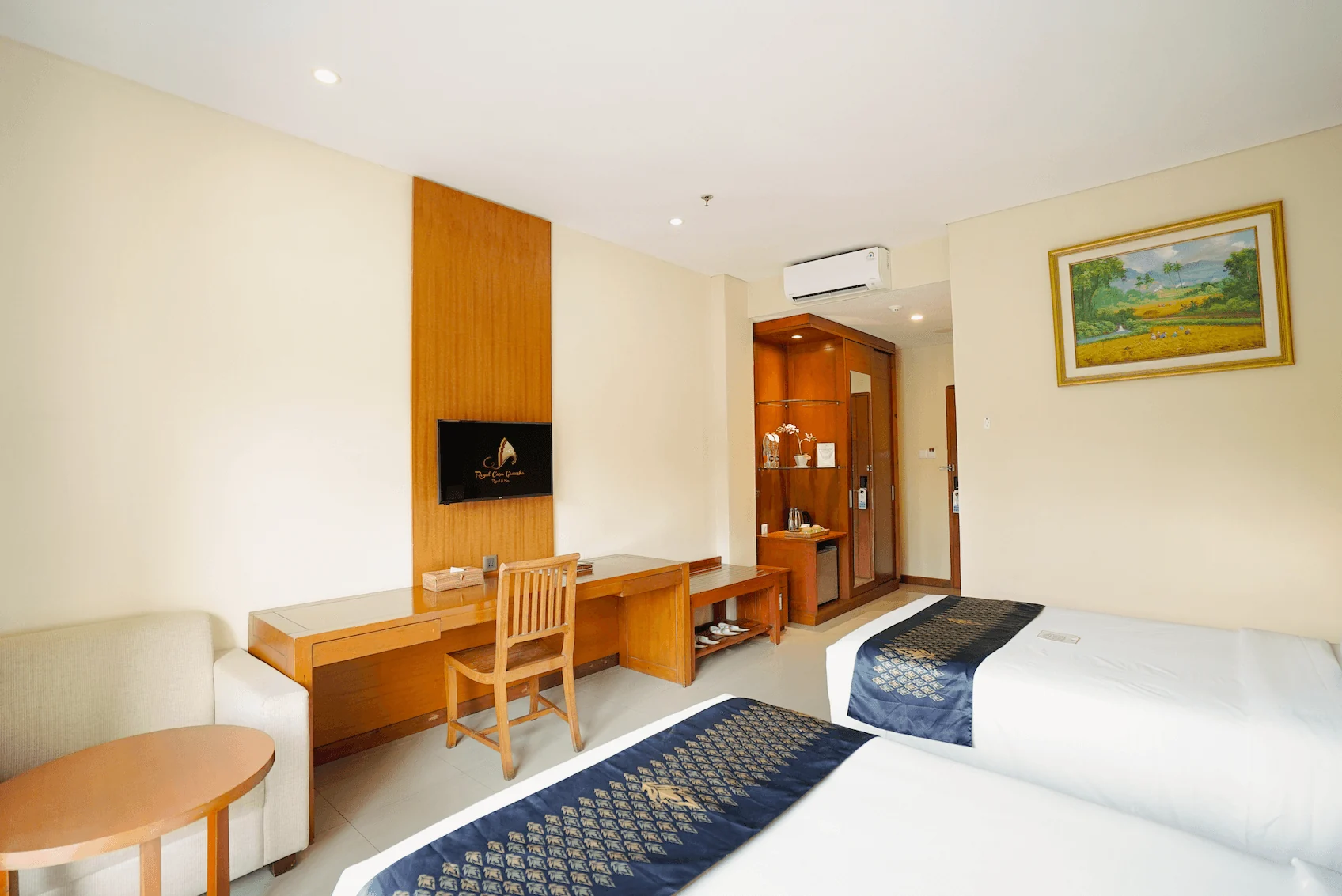 Deluxe Room5
