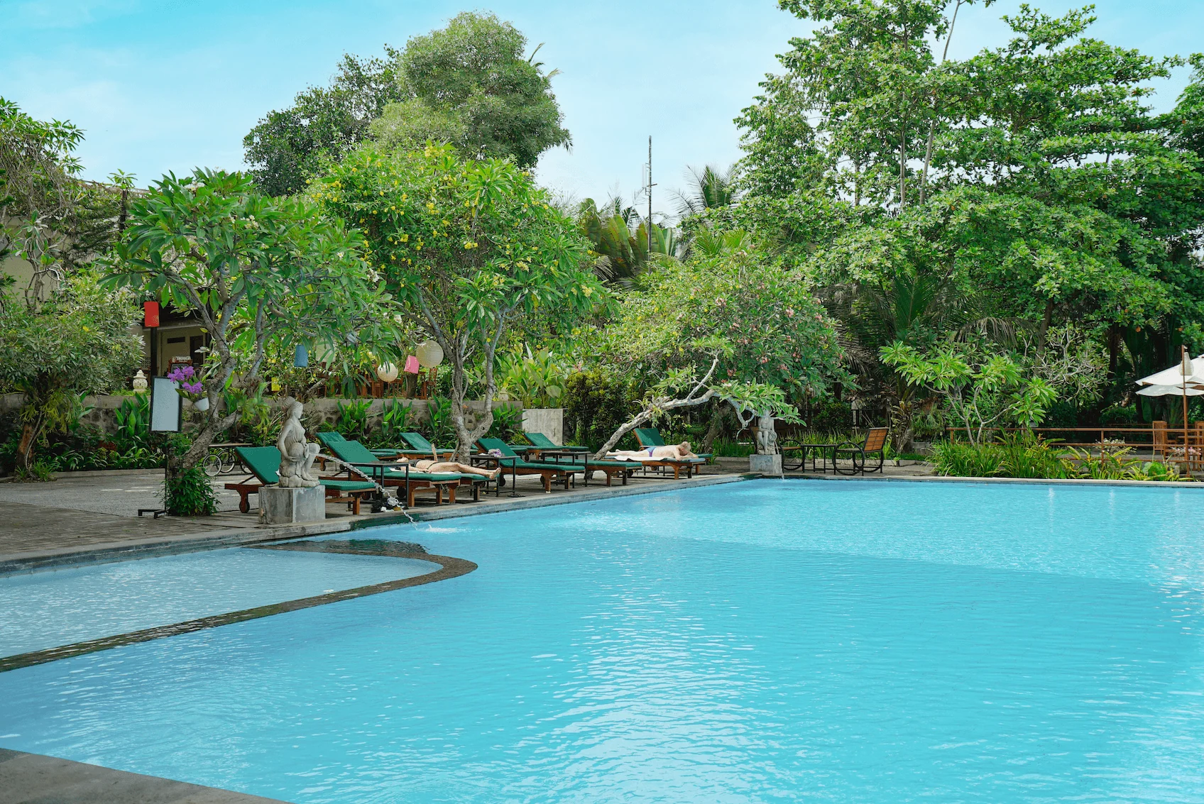 Infinity Pool2