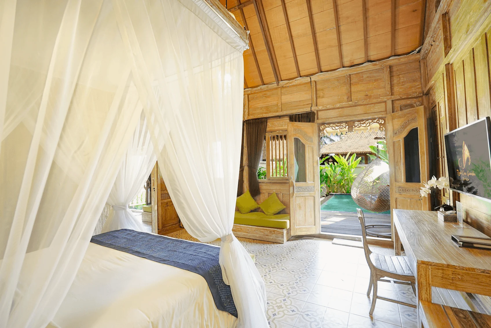 Royal Villa One Bed Room3